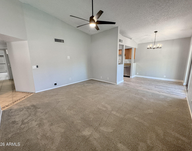 425 E Marco Polo Road - Photo Thumbnail 17