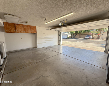 425 E Marco Polo Road - Photo Thumbnail 25