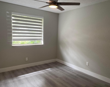 11432 Nw 43rd Street - Photo Thumbnail 24