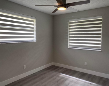 11432 Nw 43rd Street - Photo Thumbnail 21