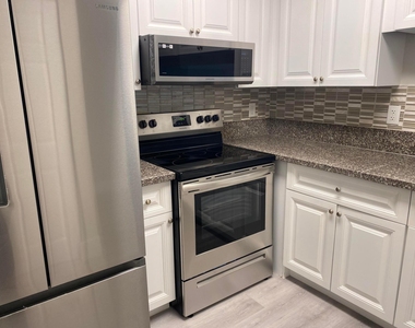 11432 Nw 43rd Street - Photo Thumbnail 1