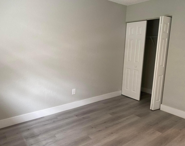 11432 Nw 43rd Street - Photo Thumbnail 25