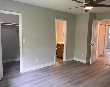 11432 Nw 43rd Street - Photo Thumbnail 16