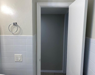 450 Sw 2nd Avenue - Photo Thumbnail 13