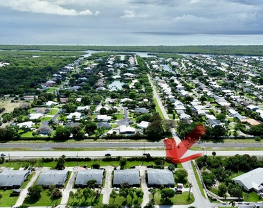 9095 Se Hobe Ridge Avenue - Photo Thumbnail 3