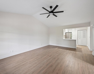 9095 Se Hobe Ridge Avenue - Photo Thumbnail 1