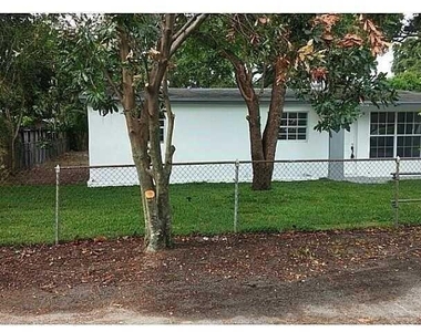 5806 Hope Street - Photo Thumbnail 2