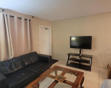 29 E Sheridan Street - Photo Thumbnail 4