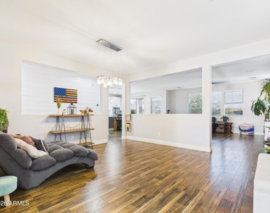 25520 N 121st Lane - Photo Thumbnail 4