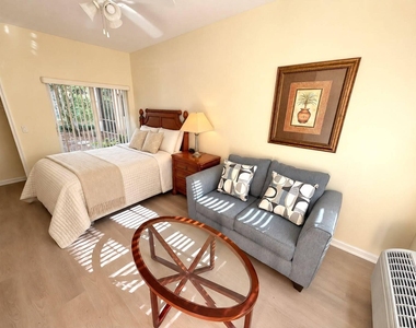 8319 Mulligan Circle - Photo Thumbnail 6