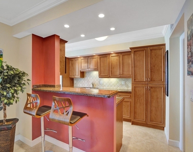 4280 Galt Ocean Drive - Photo Thumbnail 13