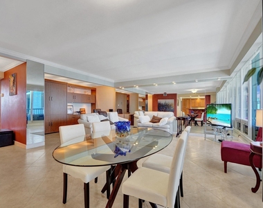4280 Galt Ocean Drive - Photo Thumbnail 12