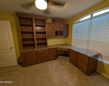 2481 E Fairview Street - Photo Thumbnail 7