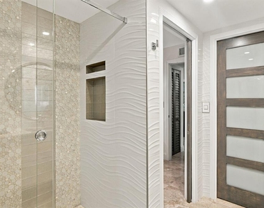 4629 Poinciana Street - Photo Thumbnail 17