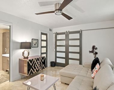4629 Poinciana Street - Photo Thumbnail 21