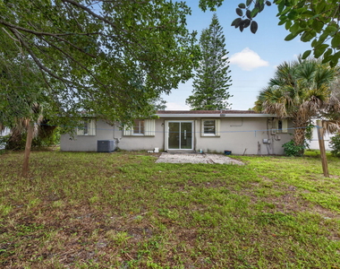 913 Se 10th Street - Photo Thumbnail 27