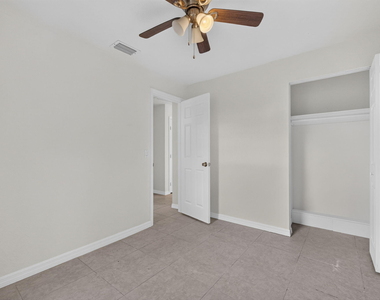 913 Se 10th Street - Photo Thumbnail 22
