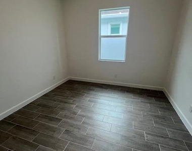 19010 Croft Mill Crossing - Photo Thumbnail 13