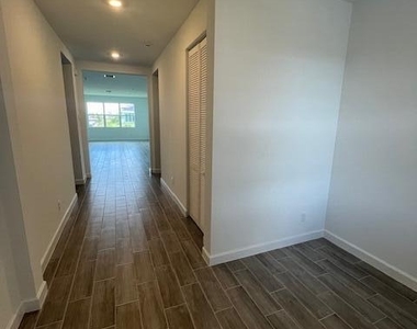 19010 Croft Mill Crossing - Photo Thumbnail 7