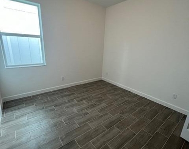 19010 Croft Mill Crossing - Photo Thumbnail 8