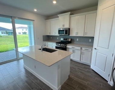 19010 Croft Mill Crossing - Photo Thumbnail 5