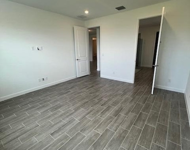 19010 Croft Mill Crossing - Photo Thumbnail 18