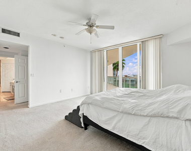 6001 N Ocean Drive - Photo Thumbnail 20