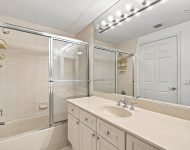 6001 N Ocean Drive - Photo Thumbnail 32