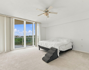 6001 N Ocean Drive - Photo Thumbnail 19