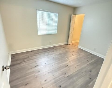 4987 Sable Pine Circle - Photo Thumbnail 9