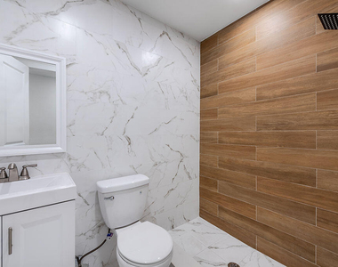 216 Jackson Avenue - Photo Thumbnail 9
