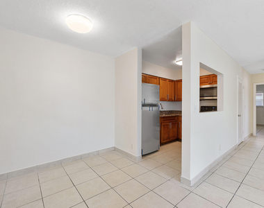 251 Ne 40th Street - Photo Thumbnail 6