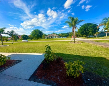 17466 38th Lane N - Photo Thumbnail 9
