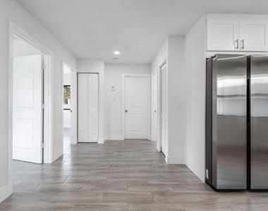 220 Jackson Avenue - Photo Thumbnail 1