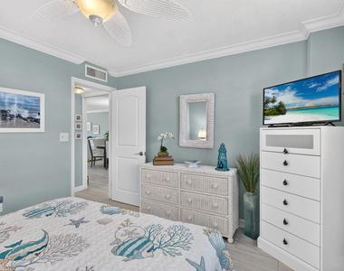 10600 S Ocean Drive - Photo Thumbnail 17