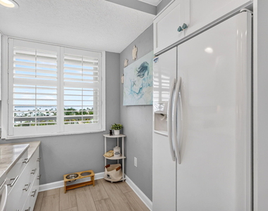 10600 S Ocean Drive - Photo Thumbnail 5