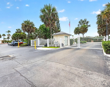 10600 S Ocean Drive - Photo Thumbnail 51
