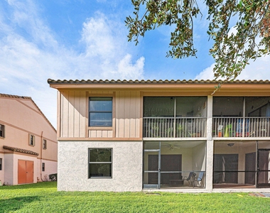 3300 Jaywood Terrace - Photo Thumbnail 13
