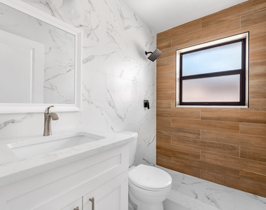 224 Jackson Avenue - Photo Thumbnail 14
