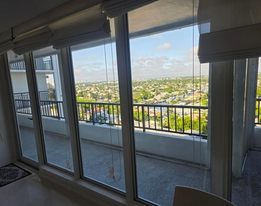 4280 Galt Ocean Drive - Photo Thumbnail 39