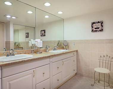 4280 Galt Ocean Drive - Photo Thumbnail 25
