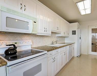 4280 Galt Ocean Drive - Photo Thumbnail 16