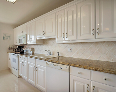4280 Galt Ocean Drive - Photo Thumbnail 15