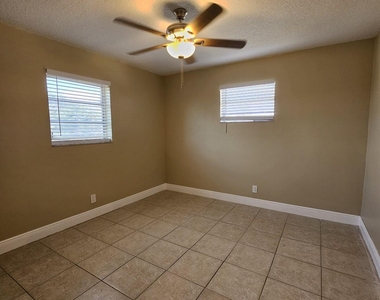 1200 W Blue Heron Boulevard - Photo Thumbnail 13