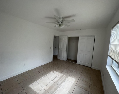1130 N F Street - Photo Thumbnail 14