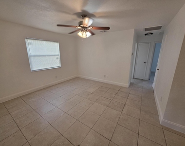 1130 N F Street - Photo Thumbnail 1