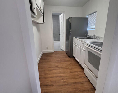 261 Nw 81st Street - Photo Thumbnail 7