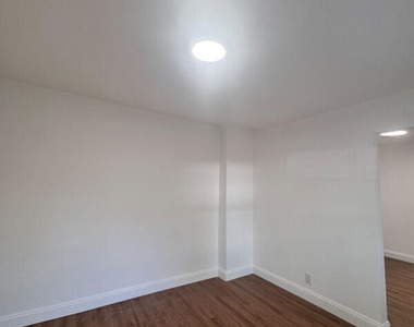 261 Nw 81st Street - Photo Thumbnail 2