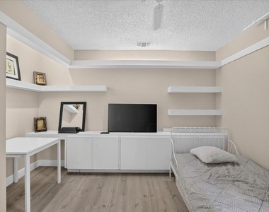 13355 Touchstone Place - Photo Thumbnail 21