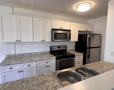 108 E Tiffany Drive - Photo Thumbnail 1